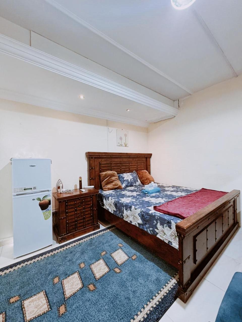 King Bed 